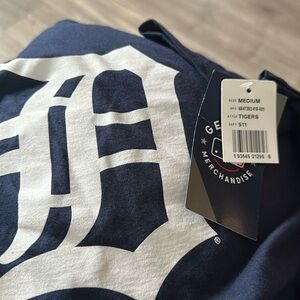 Old English D-Detroit Tigers Tshirt Navy